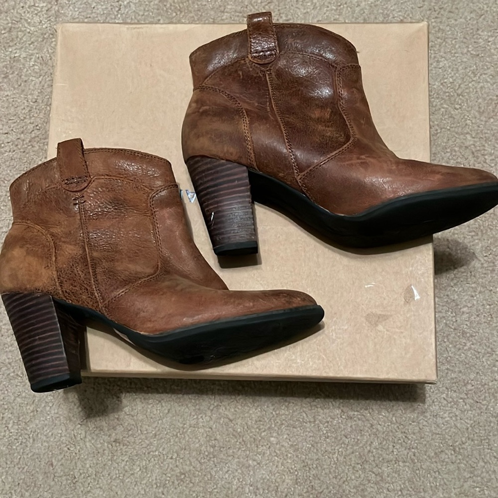 Tan Clark indigo suede boot material with 3 inch heel. size 7.5